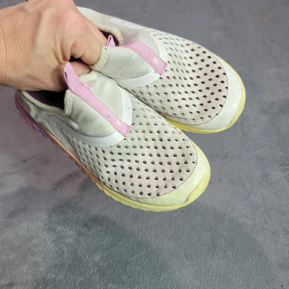 Rugged Shark‎ Aqua-Flo Kids Water Shoes White Pink Yellow Ombre Size 13 Slip On